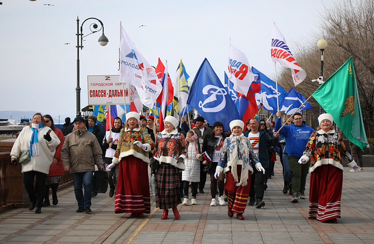 Митинги, концерты и патриотические акции пройдут в Приморье в честь 10-летия воссоединения Крыма с Россией.