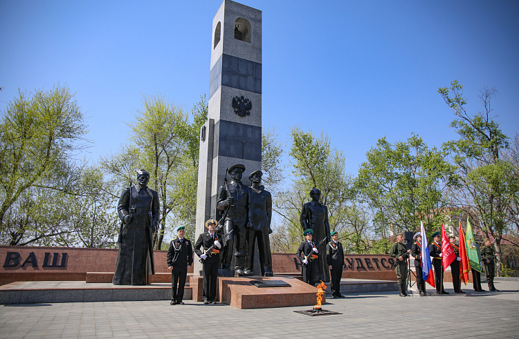 Приморцы познакомились с историей пограничной службы в регионе благодаря гранту Губернатора.