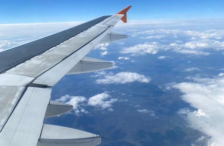 В период летних отпусков и школьных каникул увеличится число рейсов Москва - Владивосток.