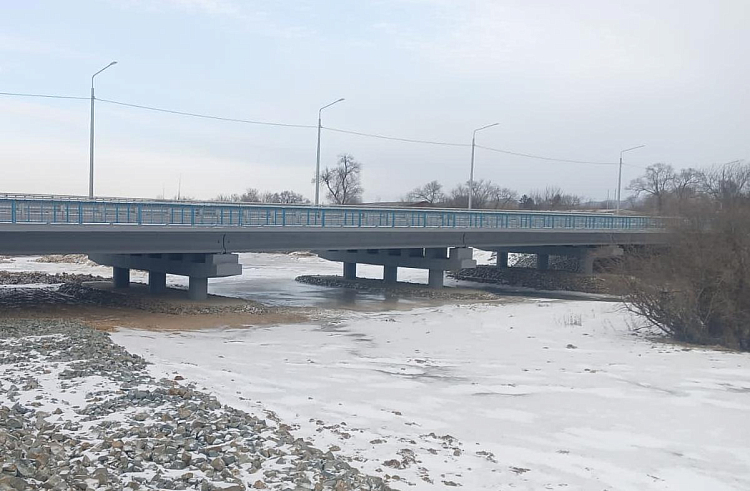 Строительство моста через Осиновку завершено в Приморье.