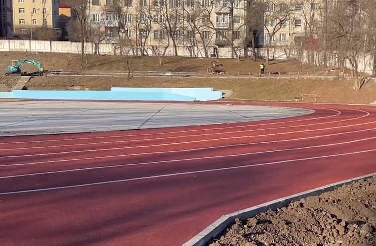 Первый этап капитального ремонта стадиона «Водник» завершен в Находке.