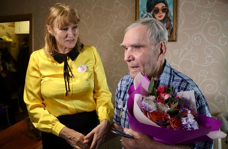 Защитник северных территорий Родины стал почётным гражданином Приморского края.