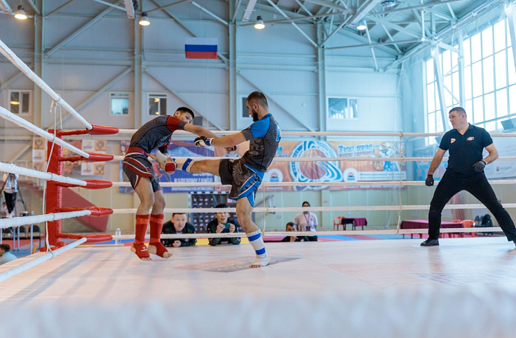 Приморцы заняли первое командное место на чемпионате и первенстве ДФО по смешанному боевому единоборству ММА.