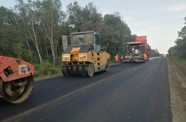 Ремонт дороги в Арсеньев продолжается в Приморье.