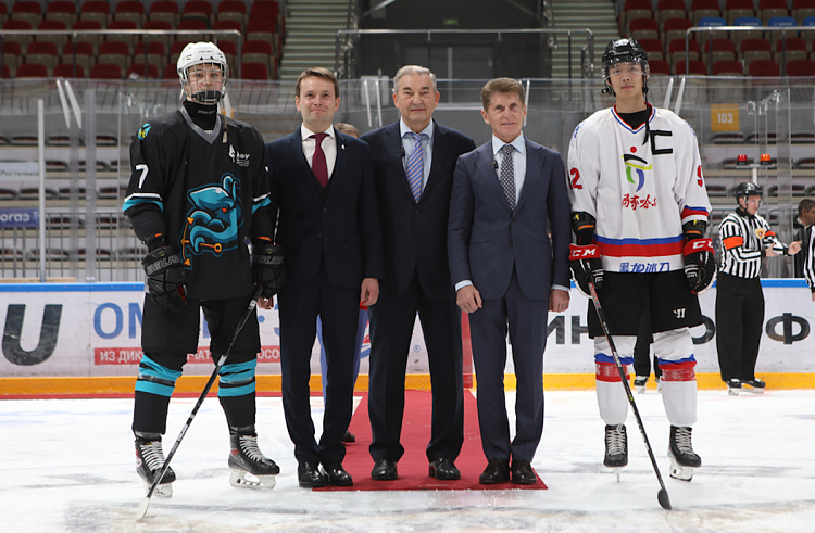 Международный турнир «Student hockey Asia Сhallеnge» стартовал в Приморье.