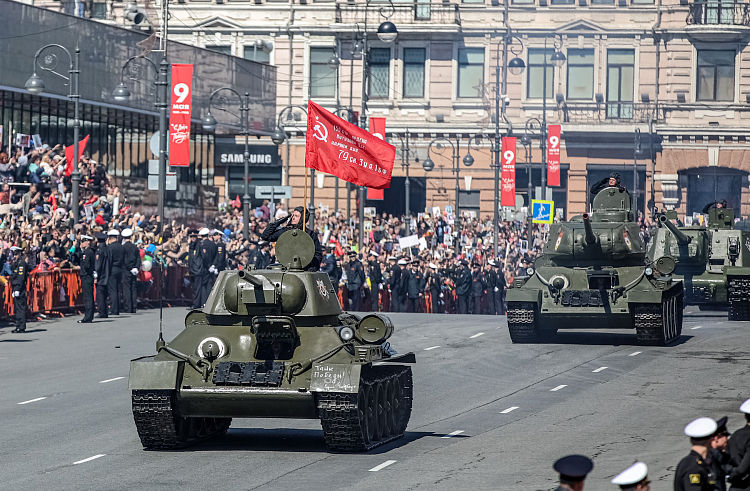 Приморцам напомнили об ограничениях при посещении Парада Победы. ПАМЯТКА.