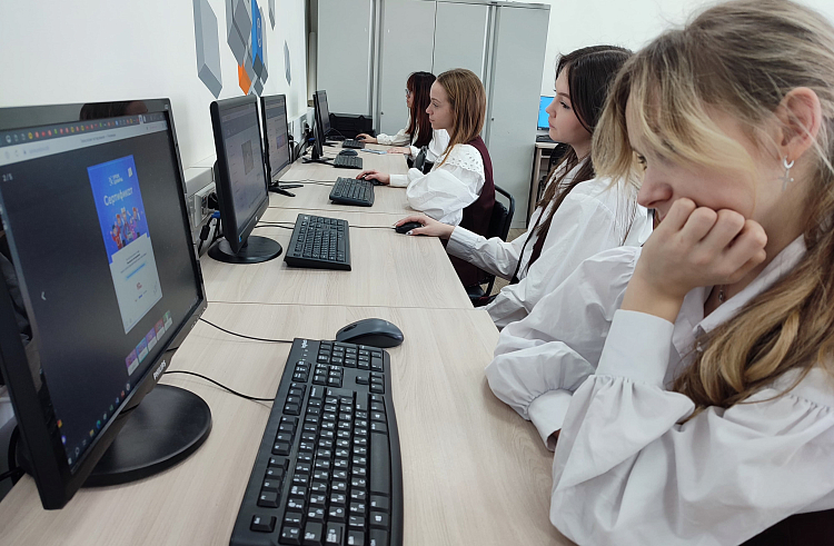 Тестировщиками программного обеспечения стали юные приморцы на «Уроке цифры». Тестировщиками программного обеспечения стали юные приморцы на «Уроке цифры».