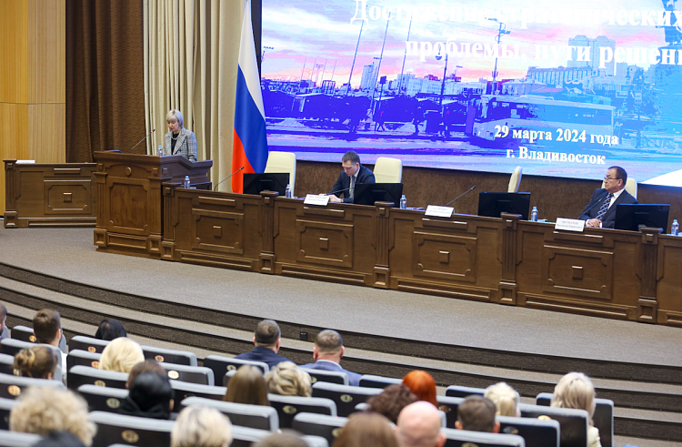 Более 900 будущих медиков проходят целевое обучение в Приморье. Более 900 будущих медиков проходят целевое обучение в Приморье.