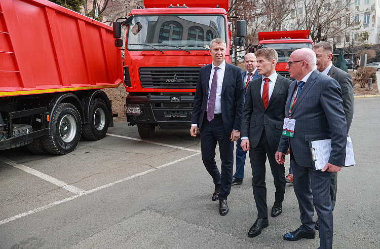 Конференция официальных дилеров и партнеров Минского автомобильного завода стартовала в Приморье. Конференция официальных дилеров и партнеров Минского автомобильного завода стартовала в Приморье.