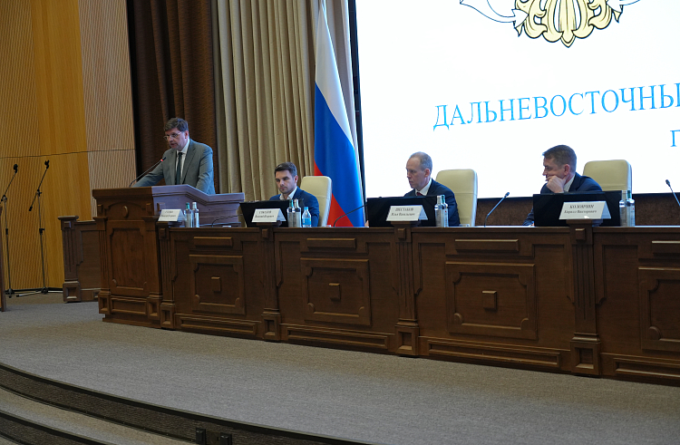 Более 20% вылова Дальневосточного рыбохозяйственного бассейна обеспечивают рыбаки Приморья. Более 20% вылова Дальневосточного рыбохозяйственного бассейна обеспечивают рыбаки Приморья.