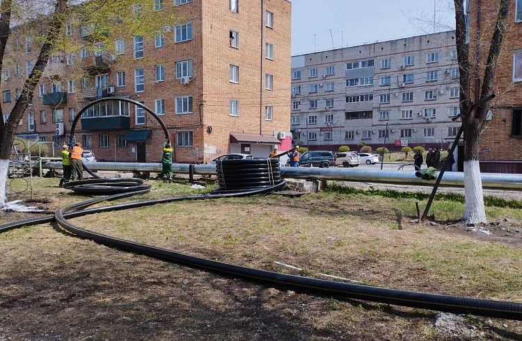 Подготовка теплотрасс к будущей зиме началась в Приморье. Подготовка теплотрасс к будущей зиме началась в Приморье.