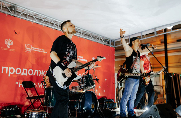 Кинопоказы, концерты и выставки: «Ночь музеев» с размахом прошла во Владивостоке. Кинопоказы, концерты и выставки: «Ночь музеев» с размахом прошла во Владивостоке.