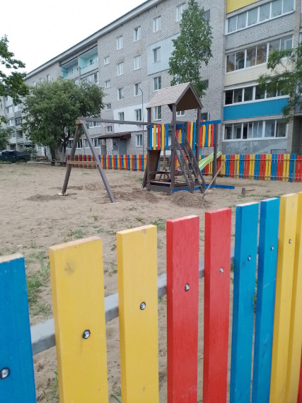 Продолжается благоустройство дворовых территорий в поселке Пластун по программе Губернатора Приморья Олега Кожемяко «1000 дворов».. Продолжается благоустройство дворовых территорий в поселке Пластун по программе Губернатора Приморья Олега Кожемяко «1000 дворов»..