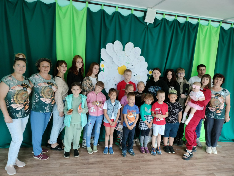 «Безопасное Детство» и « Моя семья – мое богатство». «Безопасное Детство» и « Моя семья – мое богатство».
