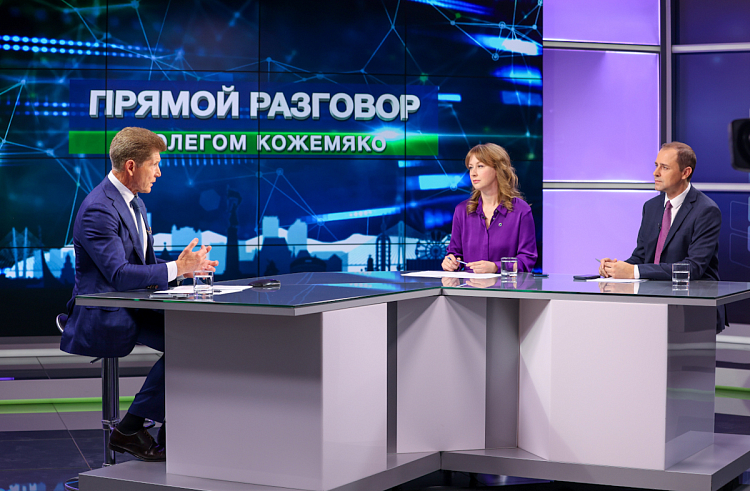 Почти 1,5 тысячи вопросов прислали приморцы к «Прямому разговору». Почти 1,5 тысячи вопросов прислали приморцы к «Прямому разговору».