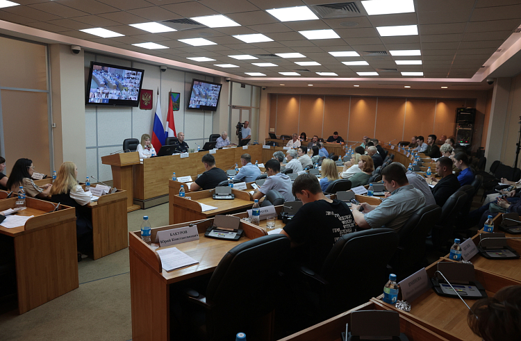 Победители всероссийских поисково-исследовательских конкурсов посетят в Приморье сопку Заозерную и заставу Валентина Котельникова. Победители всероссийских поисково-исследовательских конкурсов посетят в Приморье сопку Заозерную и заставу Валентина Котельникова.
