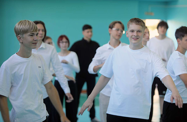 Всероссийский «Марафон зарядок» стартовал в краевой столице. Всероссийский «Марафон зарядок» стартовал в краевой столице.