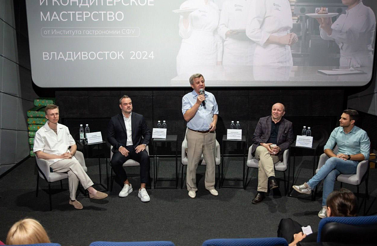600 профессиональных поваров подготовят в Приморье по новой программе. 600 профессиональных поваров подготовят в Приморье по новой программе.