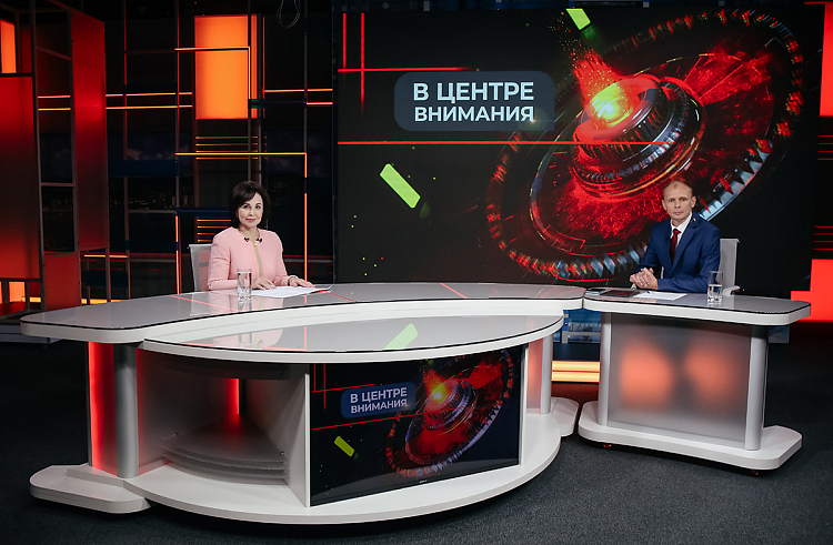 Вера Щербина поблагодарила приморцев за активное участие в общественных обсуждениях проекта бюджета на 2025-2027 годы. Вера Щербина поблагодарила приморцев за активное участие в общественных обсуждениях проекта бюджета на 2025-2027 годы.
