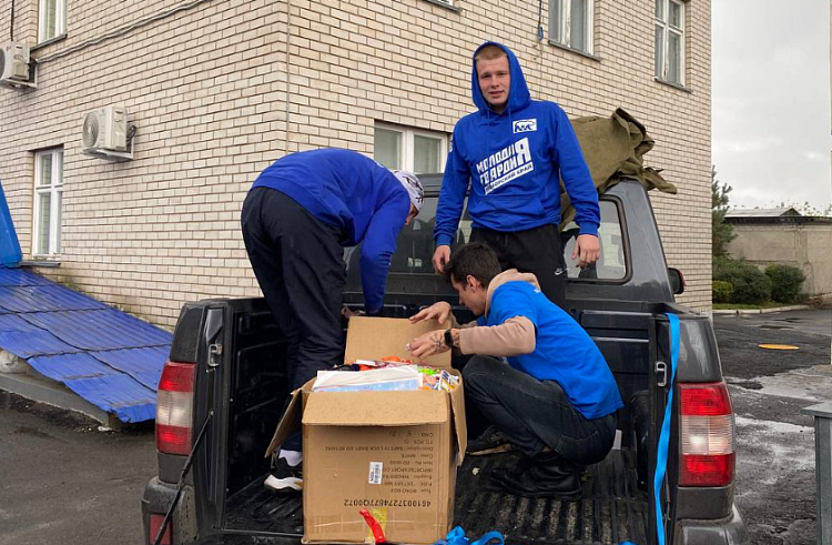 Приморцы помогают детям с ограниченными возможностями здоровья в Курской области. Приморцы помогают детям с ограниченными возможностями здоровья в Курской области.