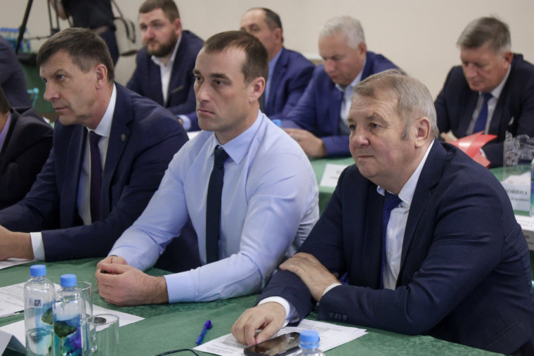 Глава Тернейского МО принял участие в выездном заседании Правительства Приморского края в Кировском районе.. Глава Тернейского МО принял участие в выездном заседании Правительства Приморского края в Кировском районе..