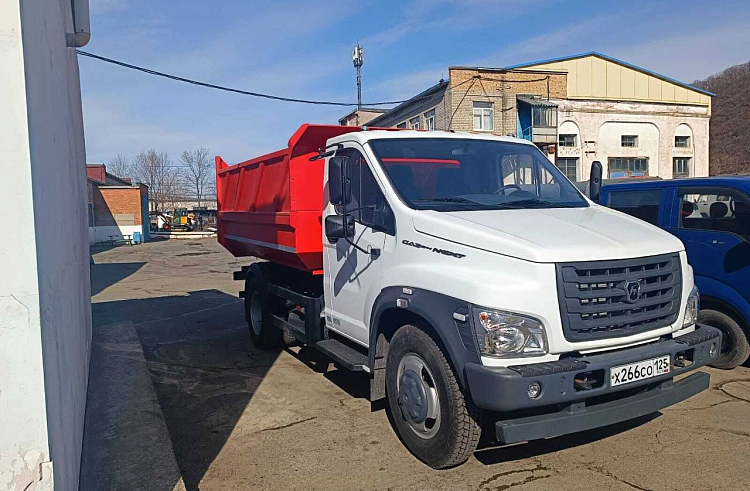 Новую технику получил Приморский водоканал. Новую технику получил Приморский водоканал.