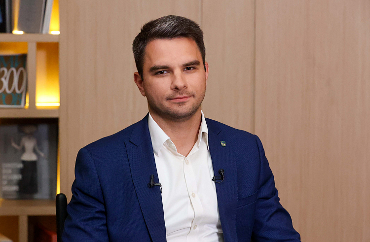 Николай Стецко: Мы гордимся, что в Приморье работает программа по вовлечению участников СВО в экономическую жизнь края. Николай Стецко: Мы гордимся, что в Приморье работает программа по вовлечению участников СВО в экономическую жизнь края.