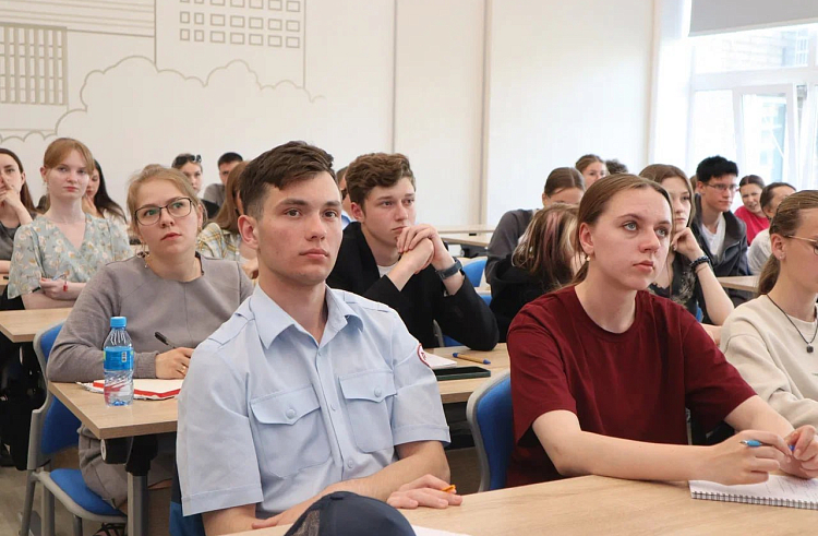 Обучение будущих волонтёров ВЭФ провели в Приморье. Обучение будущих волонтёров ВЭФ провели в Приморье.