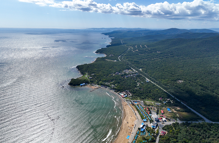 26 пляжей в Приморье признаны безопасными для купания. 26 пляжей в Приморье признаны безопасными для купания.