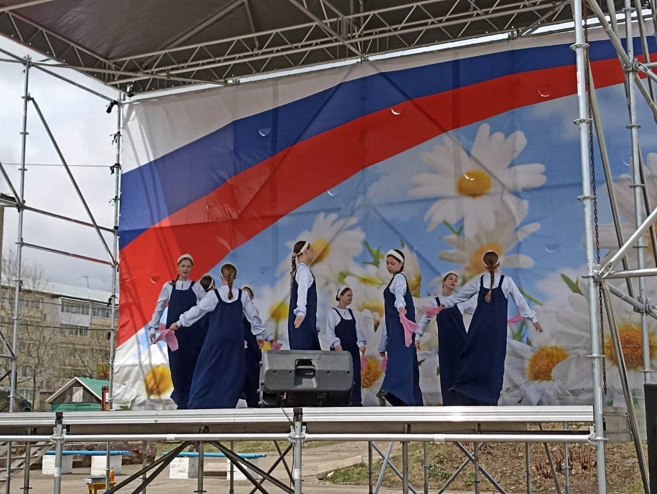 1 мая - один из самых любимых праздников в нашей стране.